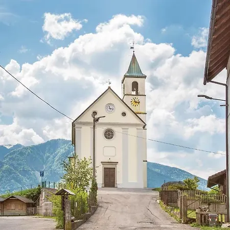 Сasa de vacaciones Two-bedroom Holiday In Comeglians *