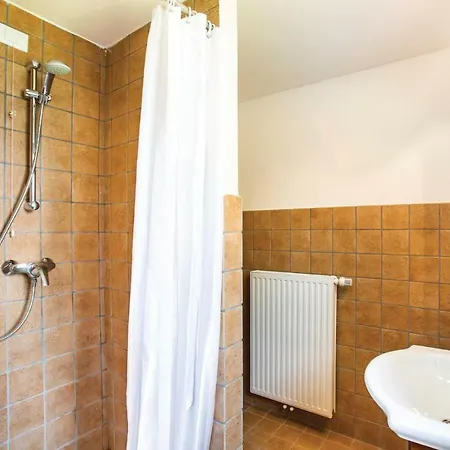 Two-bedroom Holiday In Comeglians Сasa de vacaciones Salars